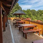 ホテル Koliba Expo